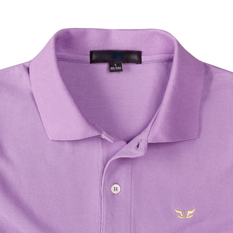 翻領紫色T恤衫