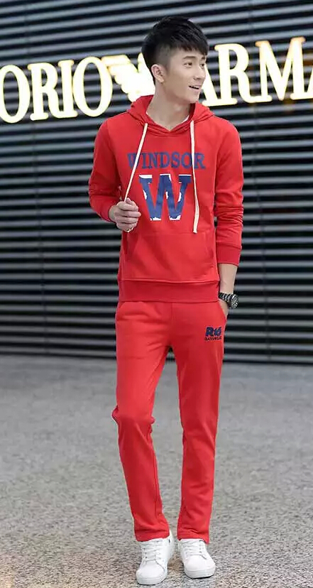 紅色套頭衛衣套裝