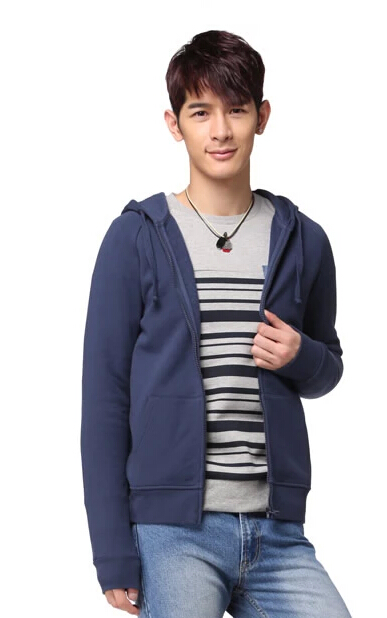 藍(lán)色休閑連帽衛(wèi)衣